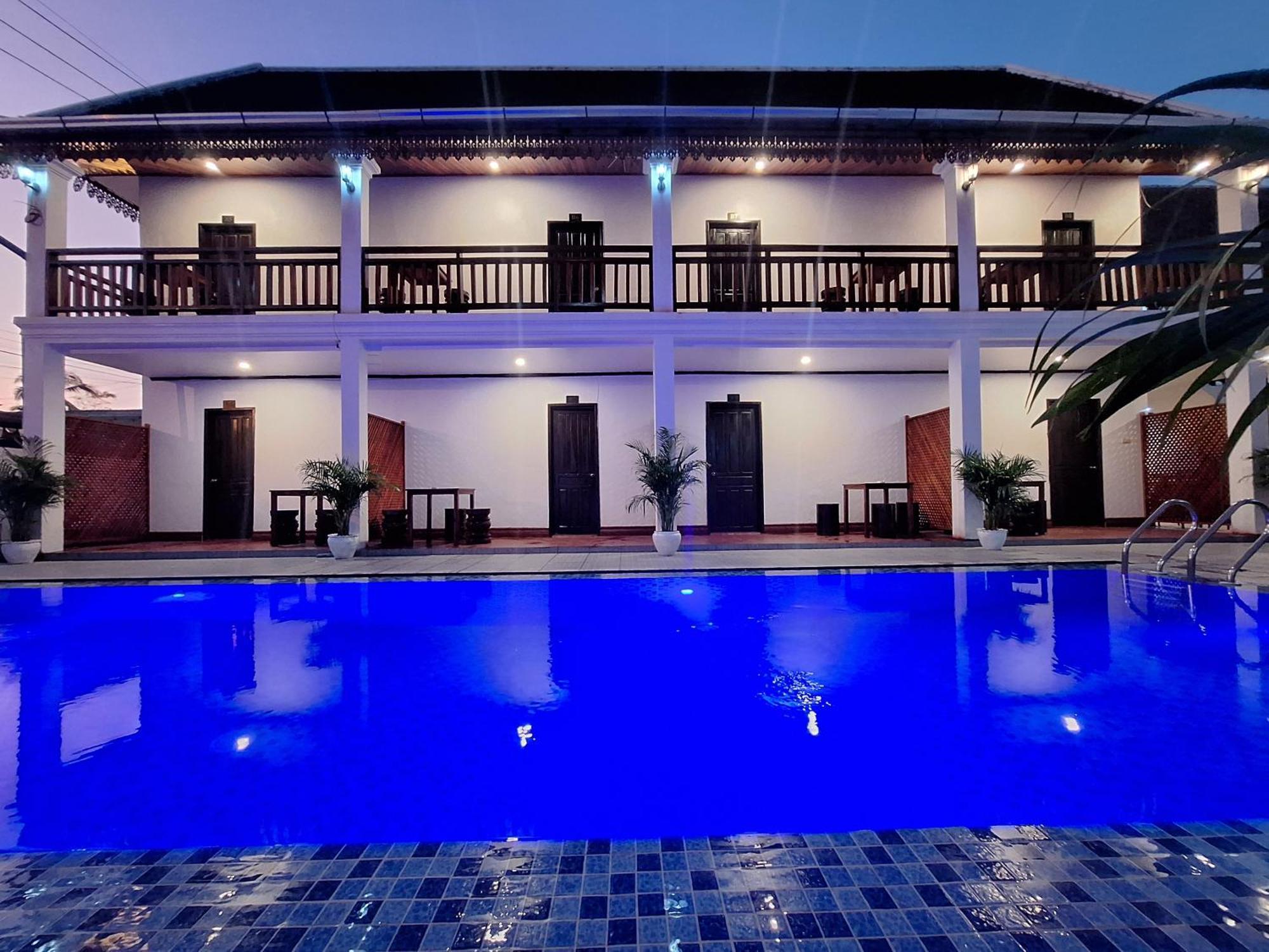 Luang Prabang Pavilion Hotel & Travel エクステリア 写真