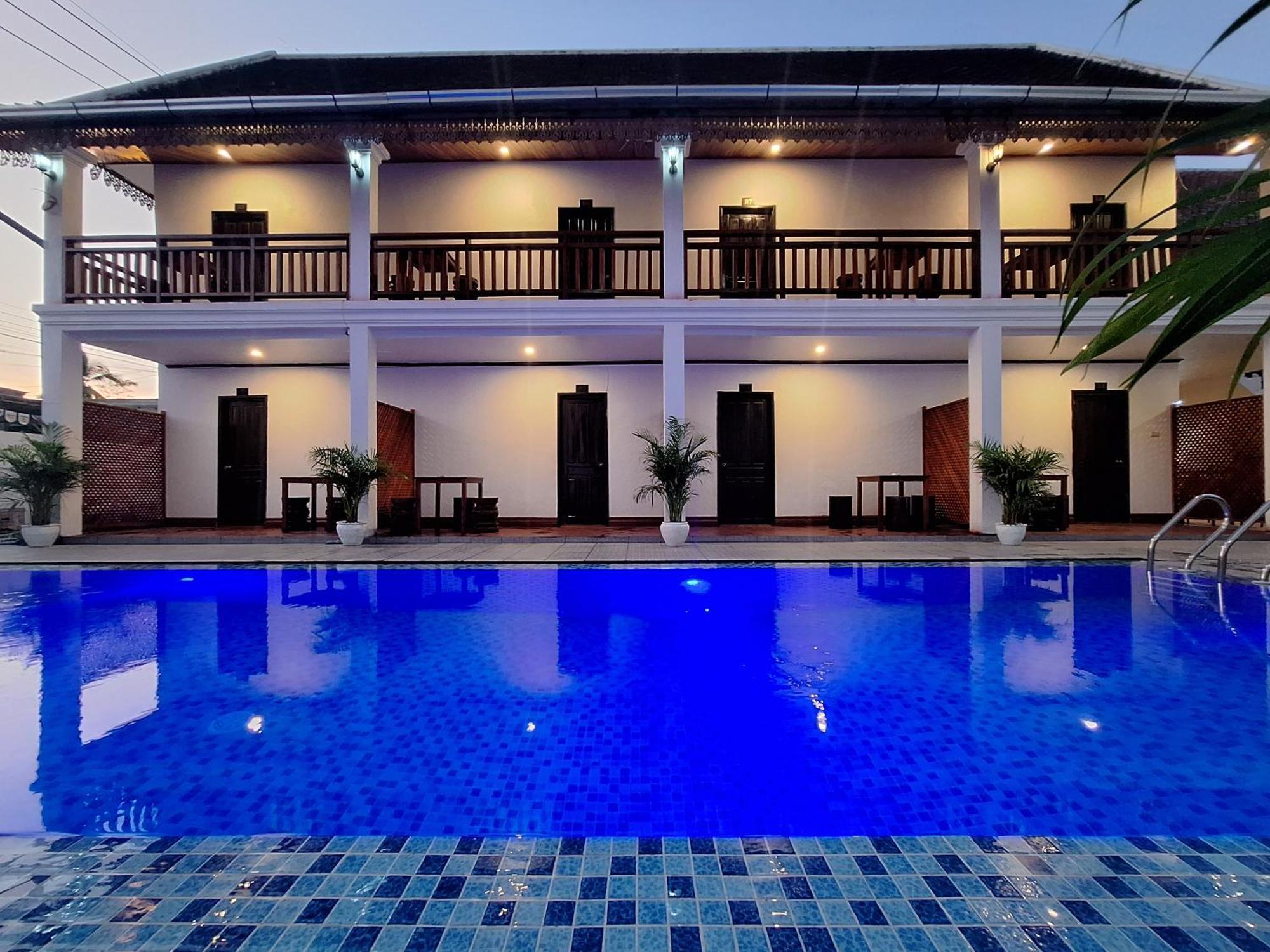 Luang Prabang Pavilion Hotel & Travel エクステリア 写真