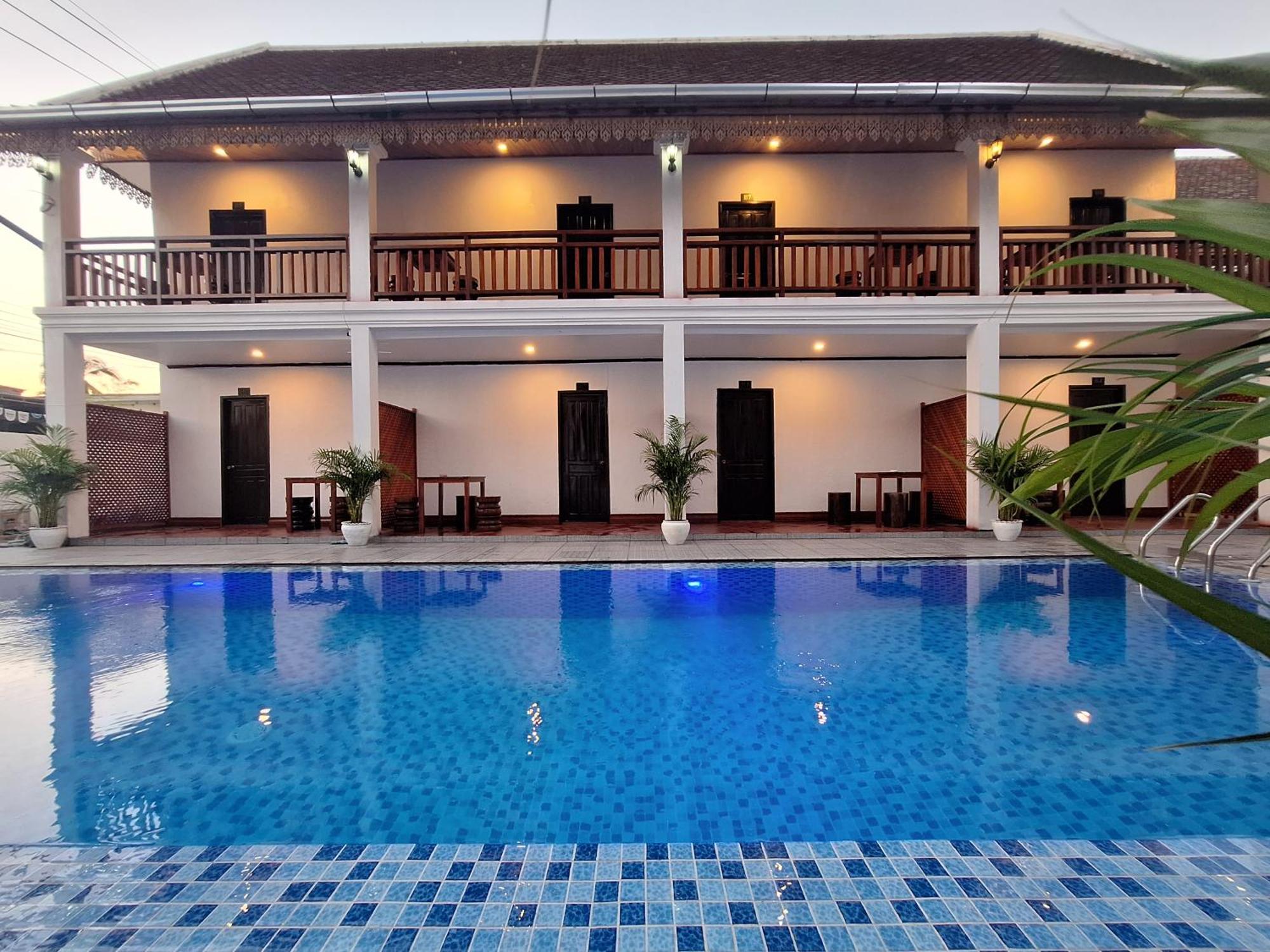 Luang Prabang Pavilion Hotel & Travel エクステリア 写真