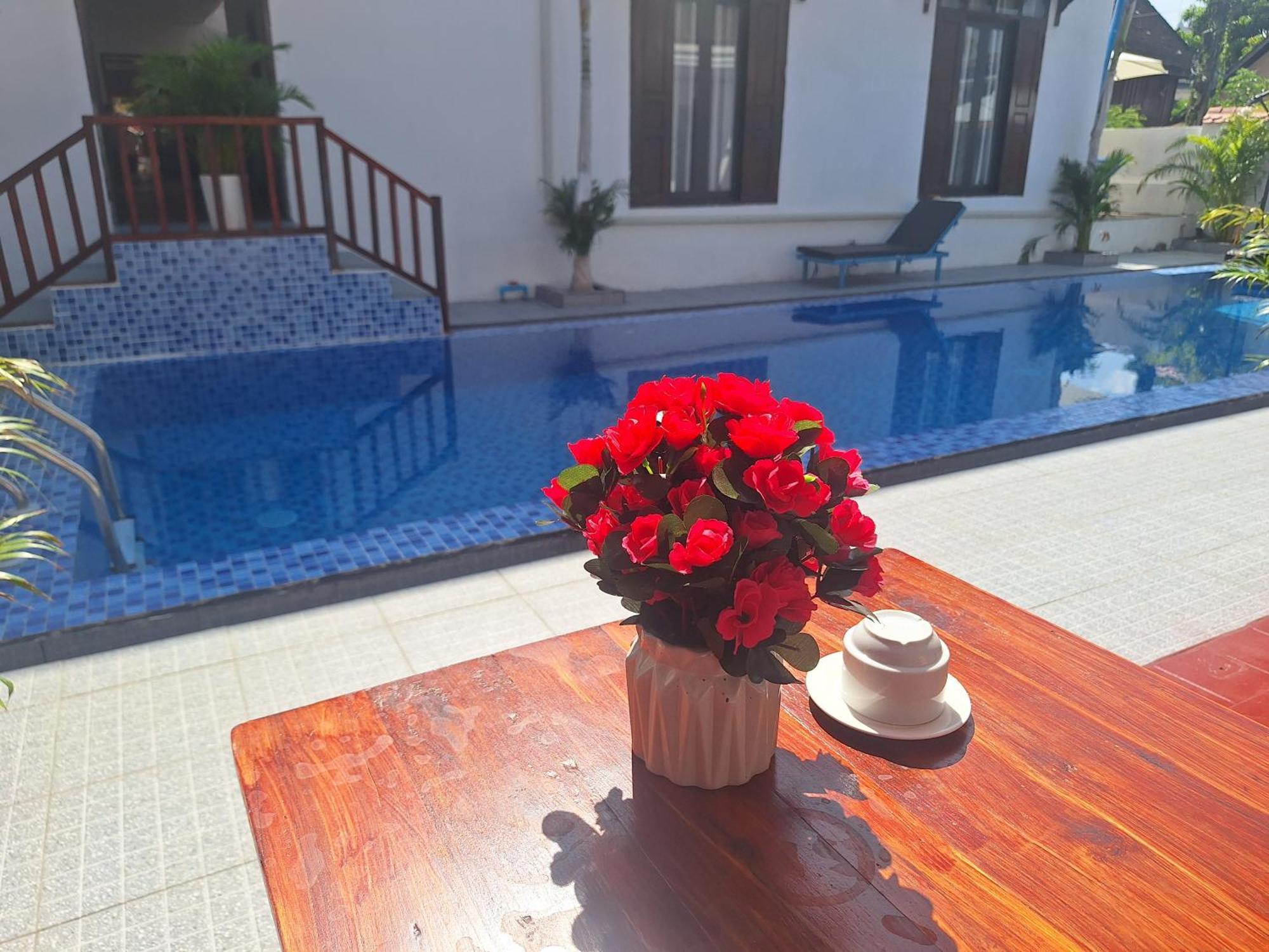 Luang Prabang Pavilion Hotel & Travel エクステリア 写真